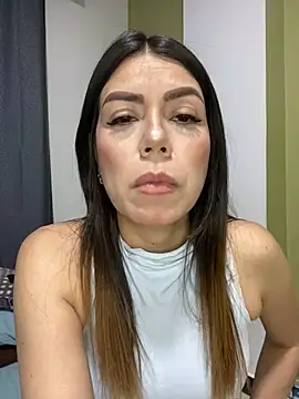 Snapshot of martina_contreras chatting on 3, 2, 2025 martina contreras online show from 3, 2, 2025