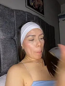 martina contreras online show from 9, 4, 2026