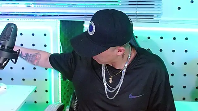 Darko0717 online show from 18, 12, 2025