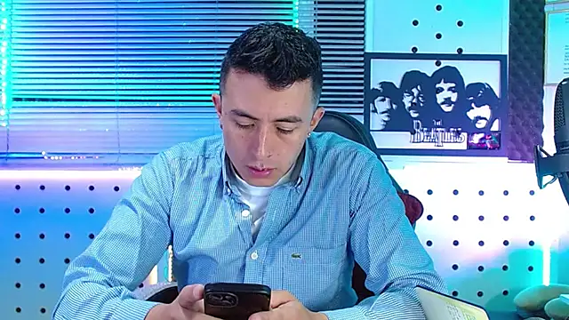 Snapshot of Darko0717 chatting on 26, 6, 2026 Darko0717 online show from 26, 6, 2026