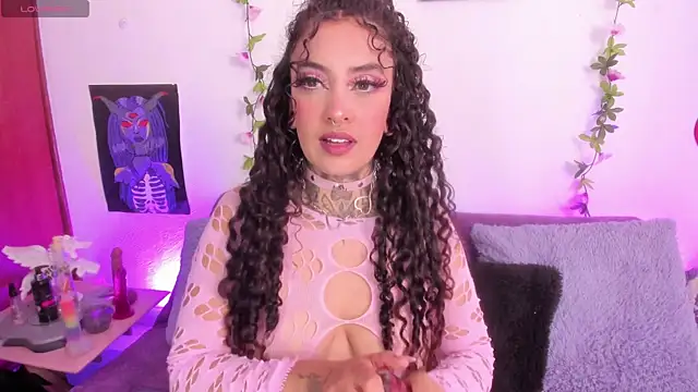 Cata green online show from 28, 11, 2025