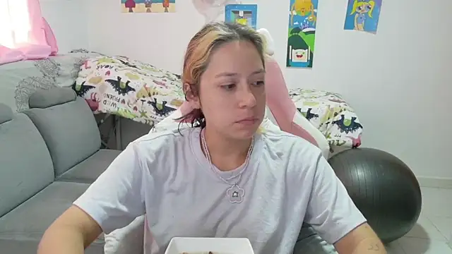 MommyMiaWs online show from 20, 4, 2026