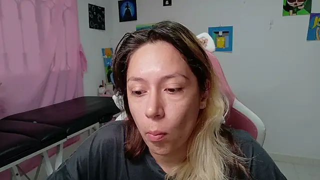 MommyMiaWs online show from 15, 1, 2026