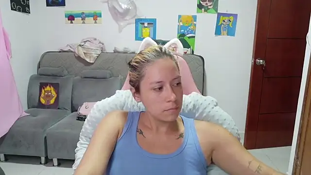 MommyMiaWs online show from 7, 4, 2026