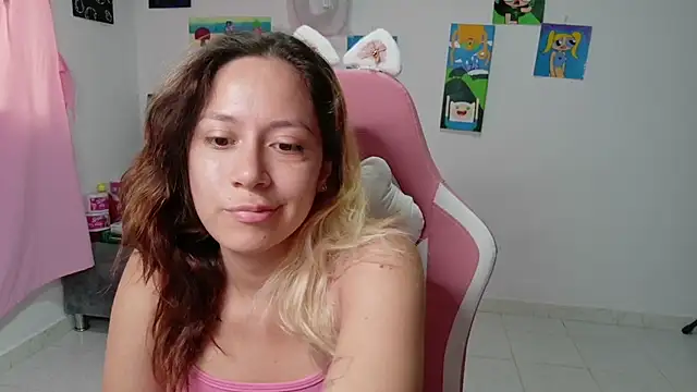 MommyMiaWs online show from 3, 2, 2026