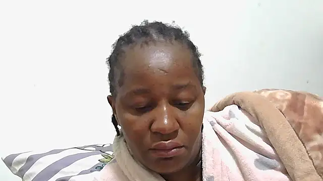 Snapshot of sluttylaura21 chatting on 21, 7, 2026 sluttylaura21 online show from 21, 7, 2026