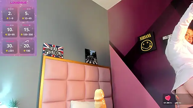 samanthaanderson  online show from 11, 2, 2025