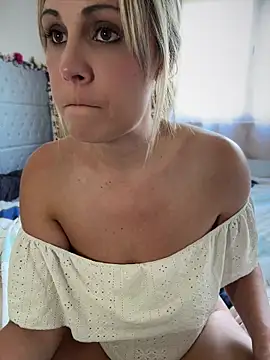 Leanymphoo online show from 18, 4, 2026