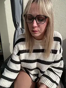 Leanymphoo online show from 5, 3, 2026