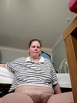 xxSexyBushLinnxx online show from 18, 3, 2025