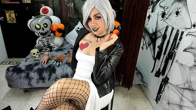 criss 21  online show from 28, 10, 2025