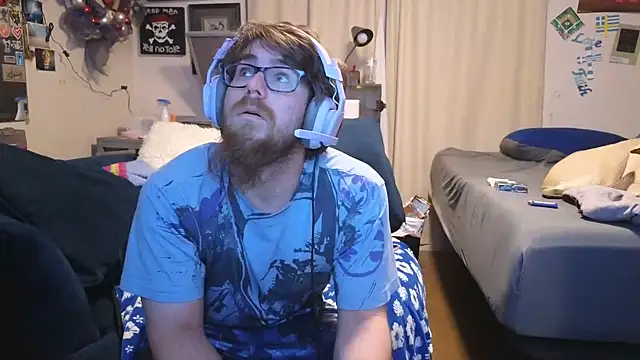 Snapshot of LovelyGreekDick6 chatting on 30, 10, 2025 LovelyGreekDick6 online show from 30, 10, 2025