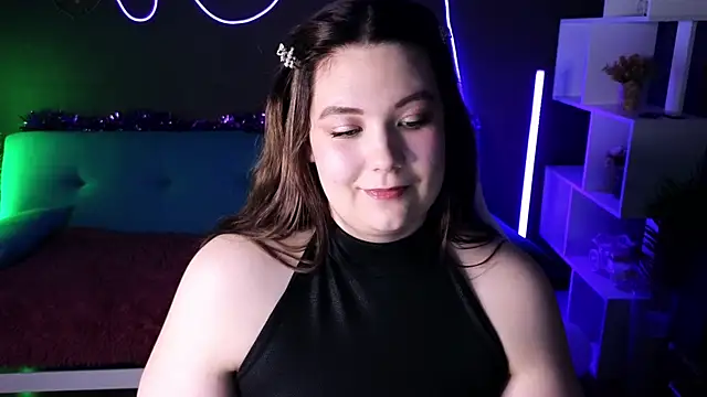 DjennaPalme online show from 11, 1, 2025