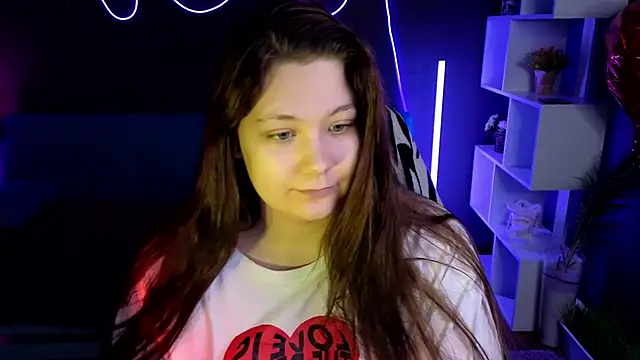 DjennaPalme online show from 5, 3, 2025