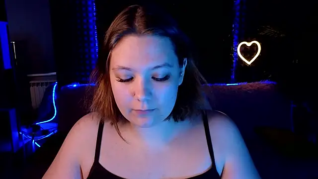 DjennaPalme online show from 5, 10, 2025
