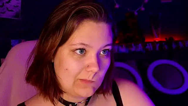 DjennaPalme online show from 22, 10, 2025