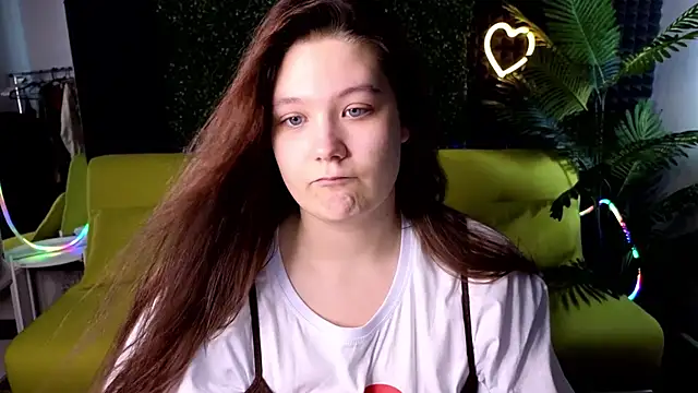 DjennaPalme online show from 22, 1, 2025