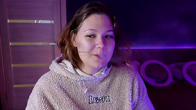 DjennaPalme online show from 15, 10, 2025