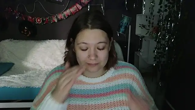 DjennaPalme online show from 26, 10, 2025