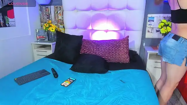 cinthya walker1 online show from 31, 3, 2026