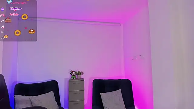 emilly smith 1 online show from 20, 2, 2026