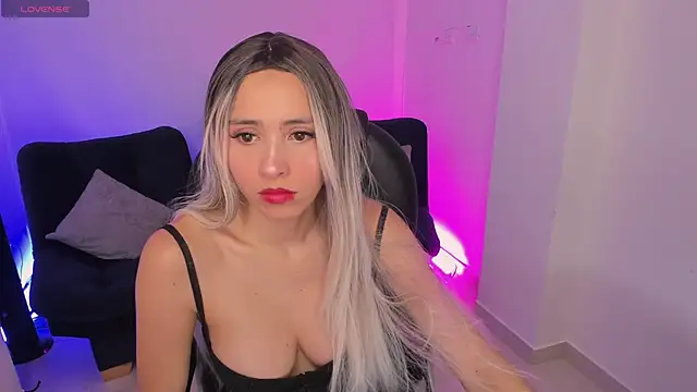 emilly smith 1 online show from 8, 11, 2025