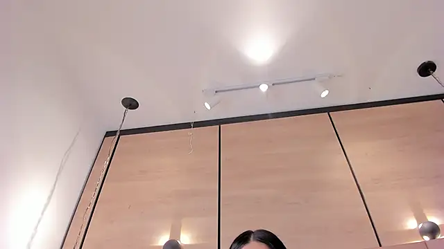 im mou  online show from 15, 4, 2026