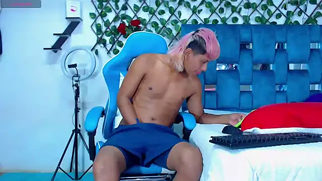 Snapshot of Hakim_prettynigg chatting on 20, 1, 2025 Hakim prettynigg online show from 20, 1, 2025