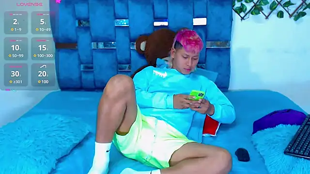 Snapshot of Hakim_prettynigg chatting on 5, 1, 2025 Hakim prettynigg online show from 5, 1, 2025