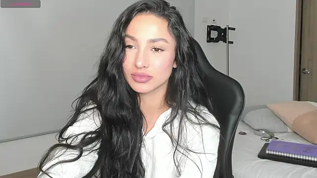 EvaMoet online show from 27, 2, 2025