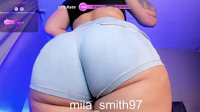 Snapshot of miia-smith97 chatting on 5, 5, 2026 miia-smith97 online show from 5, 5, 2026