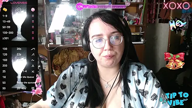 LeonaHarrison online show from 28, 1, 2025
