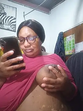 YELLOW BONE online show from 6, 7, 2026