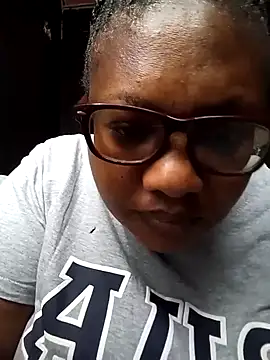 Snapshot of YELLOW_BONE chatting on 17, 3, 2025 YELLOW BONE online show from 17, 3, 2025