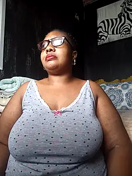 Snapshot of YELLOW_BONE chatting on 16, 3, 2025 YELLOW BONE online show from 16, 3, 2025