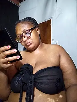 Snapshot of YELLOW_BONE chatting on 20, 3, 2025 YELLOW BONE online show from 20, 3, 2025