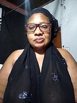Snapshot of YELLOW_BONE chatting on 30, 1, 2025 YELLOW BONE online show from 30, 1, 2025