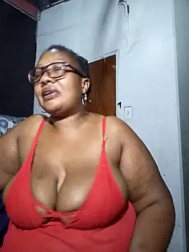 Snapshot of YELLOW_BONE chatting on 23, 1, 2025 YELLOW BONE online show from 23, 1, 2025