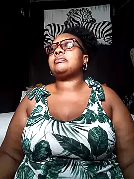 Snapshot of YELLOW_BONE chatting on 10, 2, 2025 YELLOW BONE online show from 10, 2, 2025