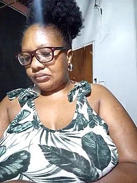 Snapshot of YELLOW_BONE chatting on 10, 2, 2025 YELLOW BONE online show from 10, 2, 2025
