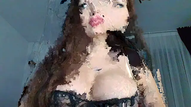 Snapshot of ASSYA chatting on 13, 9, 2025 ASSYA online show from 13, 9, 2025