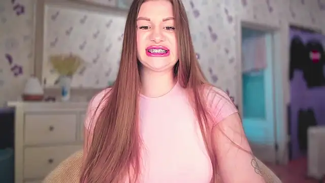 JuicyHelenX online show from 25, 9, 2025