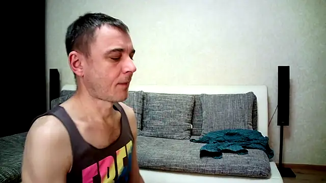 Alex Tobey online show from 3, 12, 2025