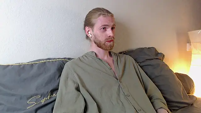 Snapshot of Damien_Bi chatting on 18, 9, 2025 Damien Bi online show from 18, 9, 2025