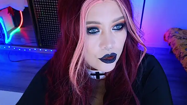 Snapshot of wickedxqueen chatting on 18, 6, 2026 wickedxqueen online show from 18, 6, 2026