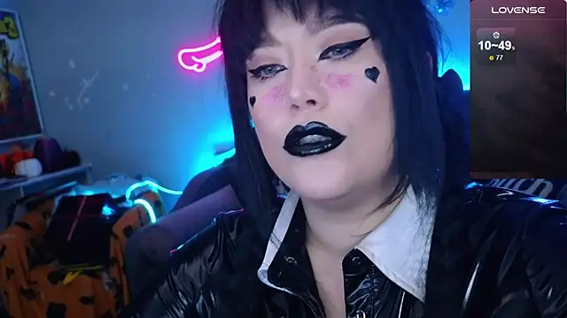 Snapshot of wickedxqueen chatting on 6, 12, 2024 wickedxqueen online show from 6, 12, 2024