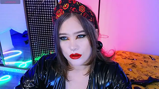 Snapshot of wickedxqueen chatting on 4, 7, 2026 wickedxqueen online show from 4, 7, 2026