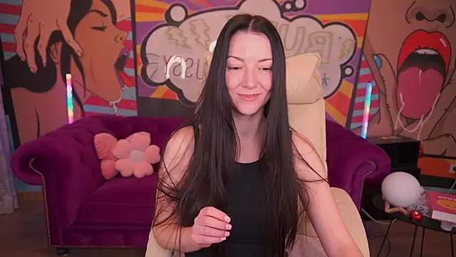Snapshot of EmilyHalls chatting on 11, 2, 2025 EmilyHalls online show from 11, 2, 2025
