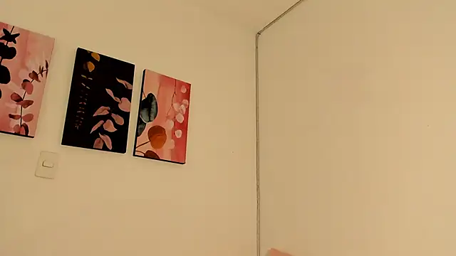 Estrella Duran online show from 3, 2, 2025