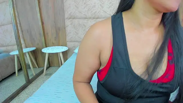 antonellarusso 1 online show from 10, 9, 2025